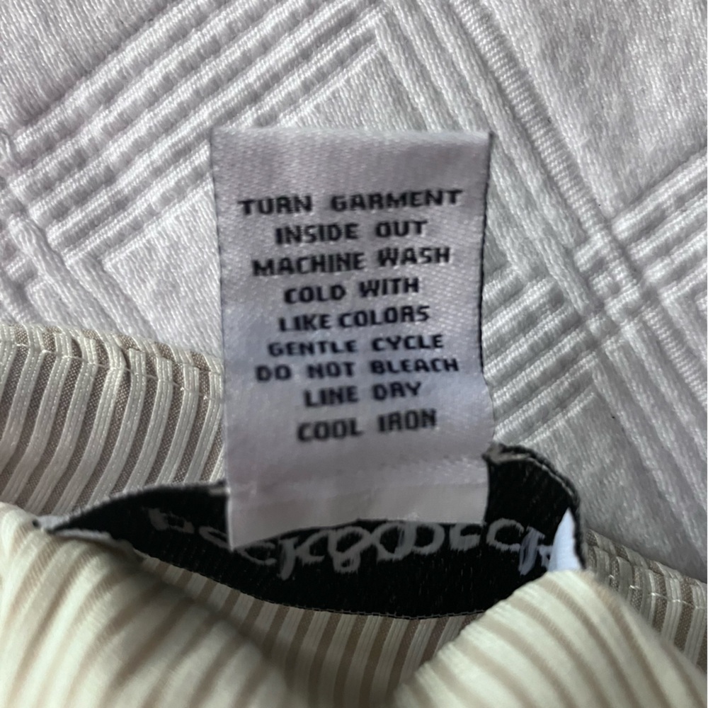 Peck & Peck Eva Crop Pants with Tummy Control Panel White and Tan Stripe… - Picture 10 of 13